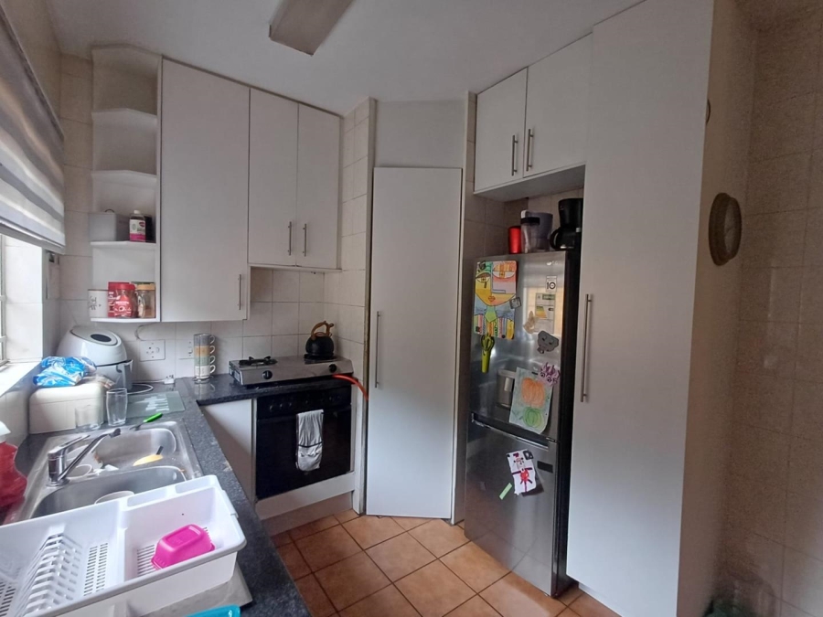To Let 3 Bedroom Property for Rent in Bromhof Gauteng