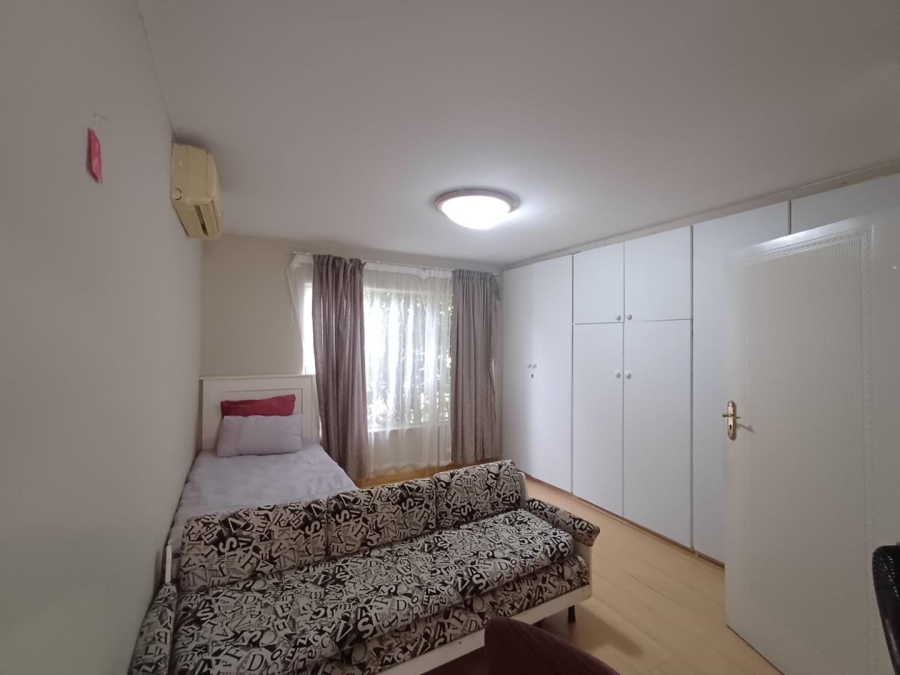 To Let 3 Bedroom Property for Rent in Bromhof Gauteng