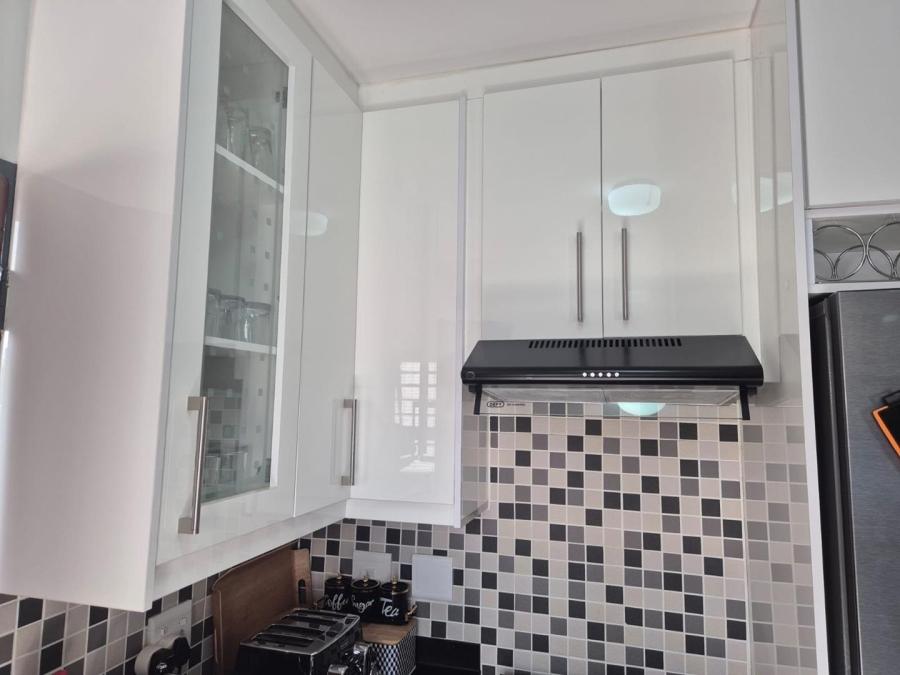 3 Bedroom Property for Sale in Clayville Gauteng