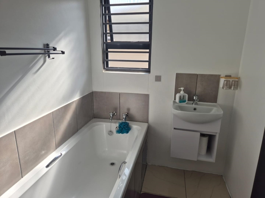 3 Bedroom Property for Sale in Clayville Gauteng