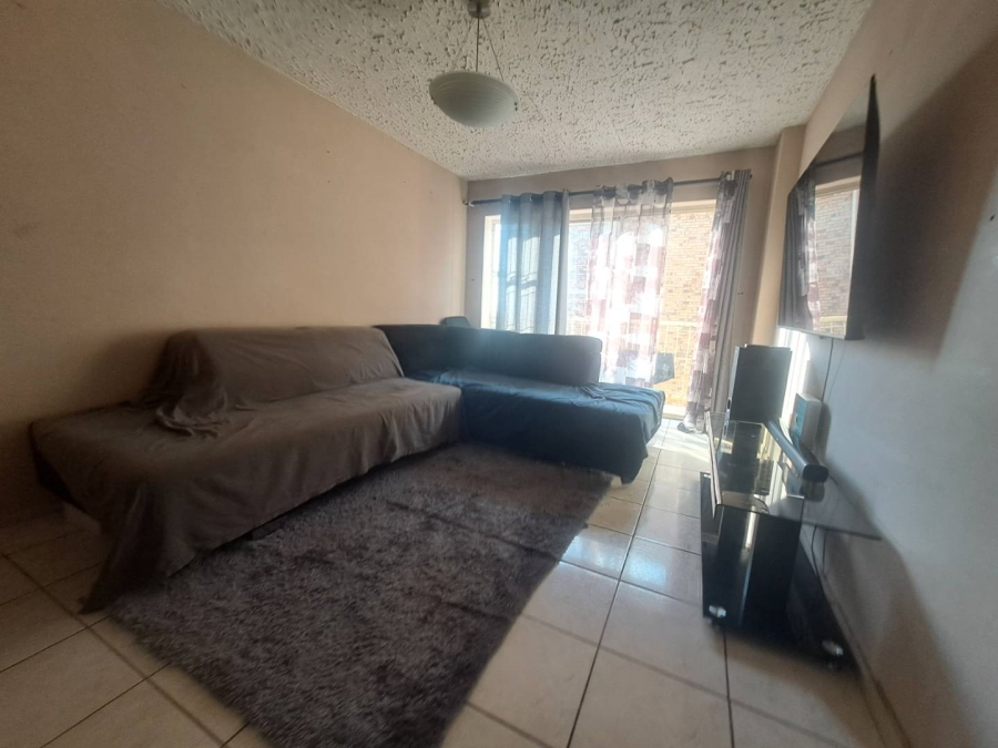 To Let 2 Bedroom Property for Rent in Silverton Gauteng