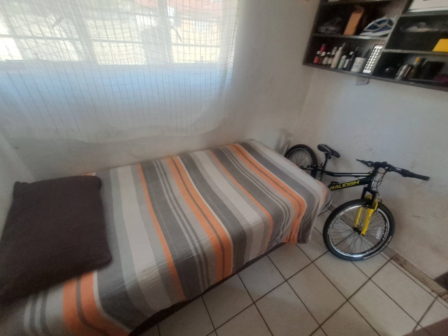 To Let 0 Bedroom Property for Rent in Silverton Gauteng