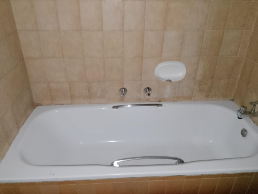 2 Bedroom Property for Sale in Silverton Gauteng
