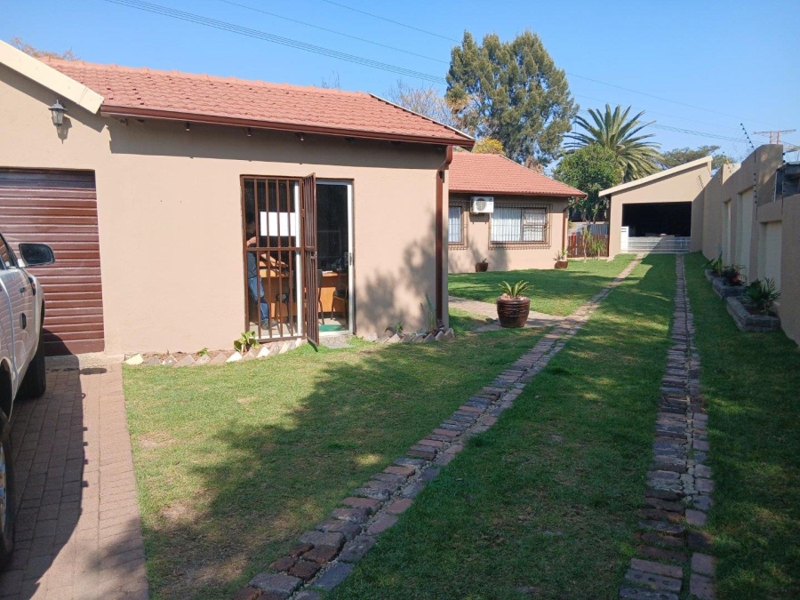 3 Bedroom Property for Sale in Birch Acres Gauteng