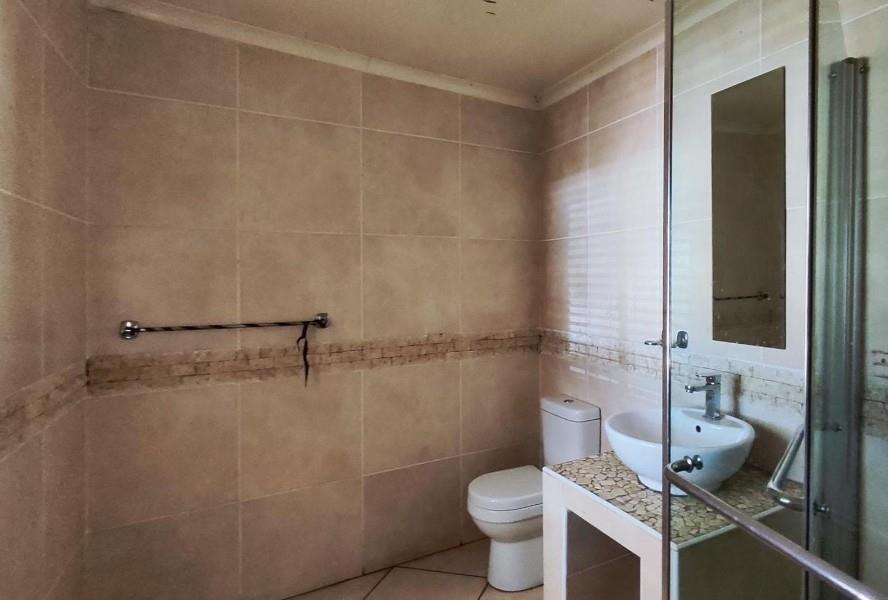 6 Bedroom Property for Sale in Terenure Gauteng