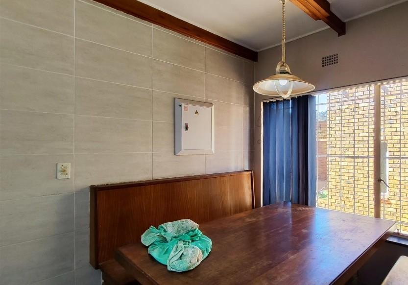 6 Bedroom Property for Sale in Terenure Gauteng
