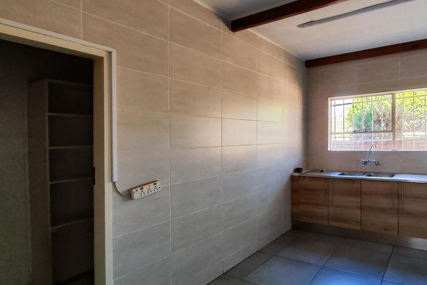 6 Bedroom Property for Sale in Terenure Gauteng