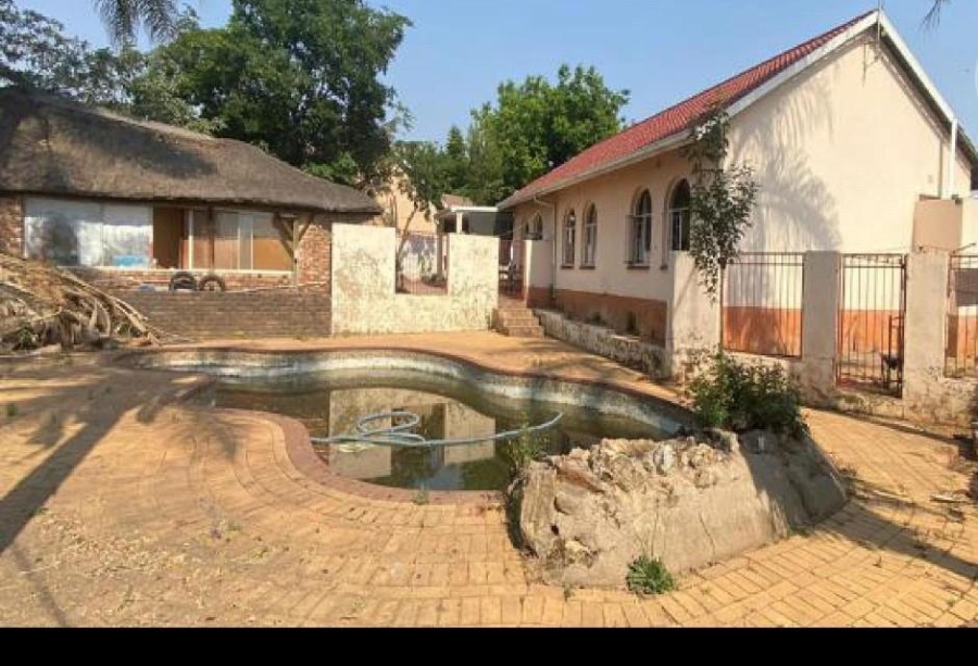 4 Bedroom Property for Sale in Birchleigh North Gauteng