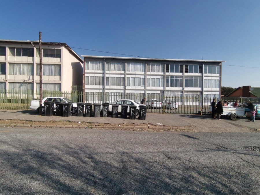 To Let 1 Bedroom Property for Rent in Witpoortjie Gauteng