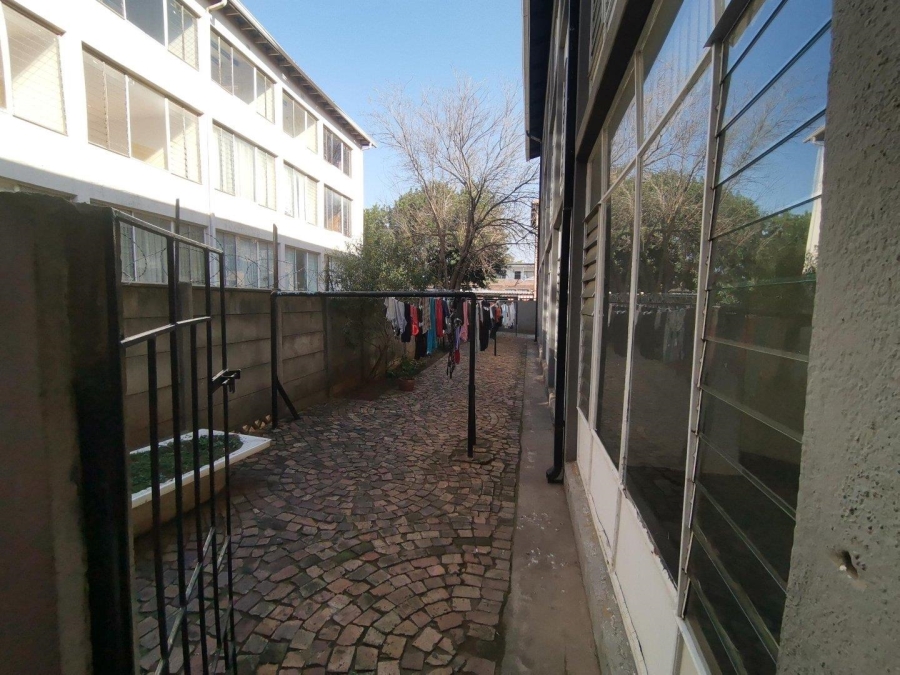 To Let 1 Bedroom Property for Rent in Witpoortjie Gauteng