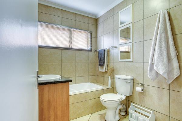 2 Bedroom Property for Sale in Meyersdal Gauteng