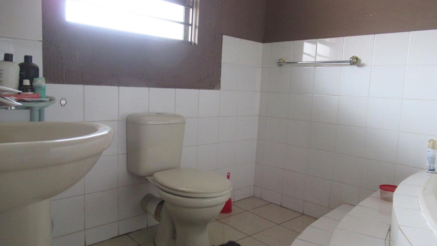 3 Bedroom Property for Sale in Mondeor Gauteng