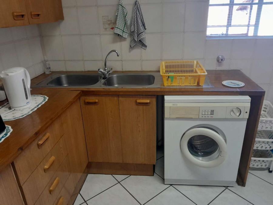 3 Bedroom Property for Sale in New Redruth Gauteng