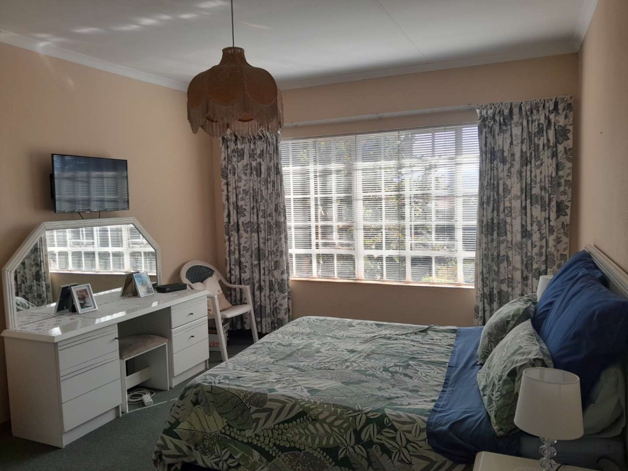 3 Bedroom Property for Sale in New Redruth Gauteng