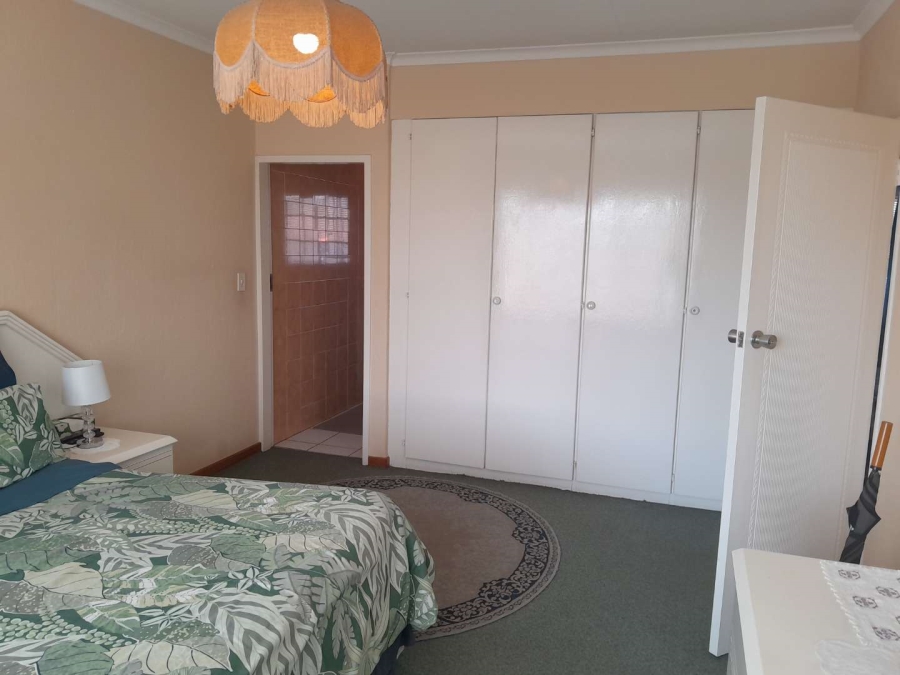 3 Bedroom Property for Sale in New Redruth Gauteng