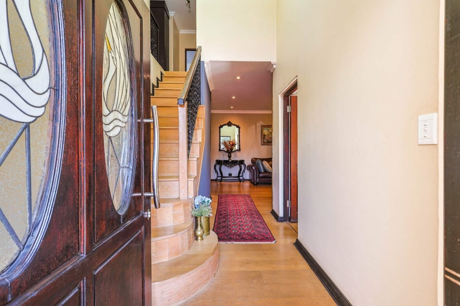 To Let 4 Bedroom Property for Rent in Olympus AH Gauteng