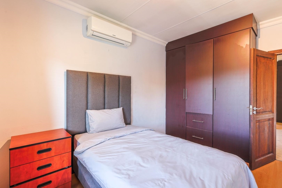 To Let 4 Bedroom Property for Rent in Olympus AH Gauteng