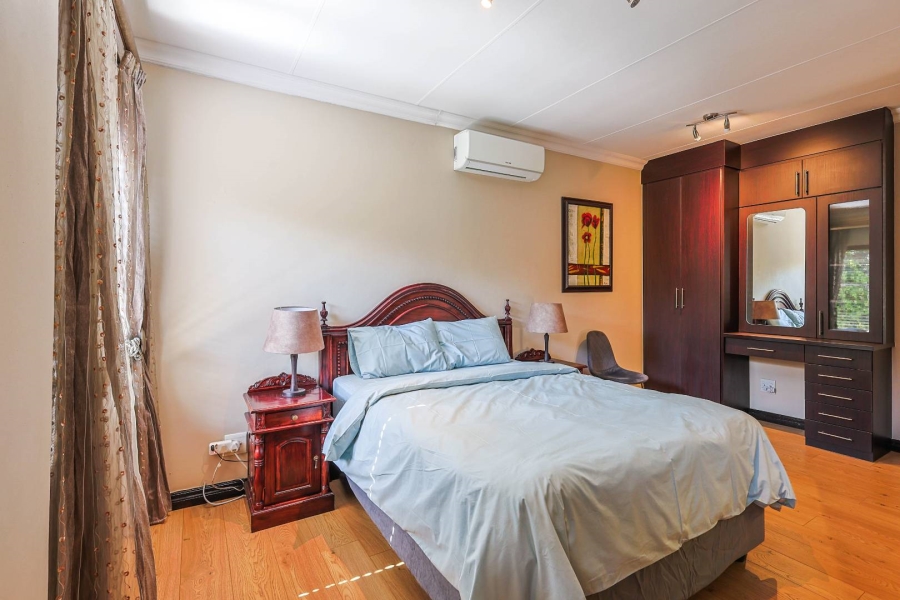 To Let 4 Bedroom Property for Rent in Olympus AH Gauteng