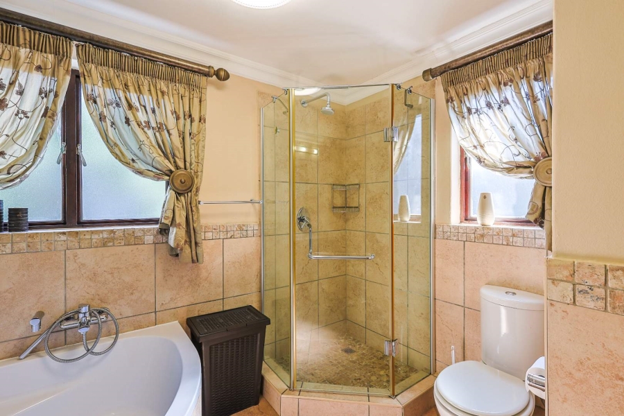 To Let 4 Bedroom Property for Rent in Olympus AH Gauteng