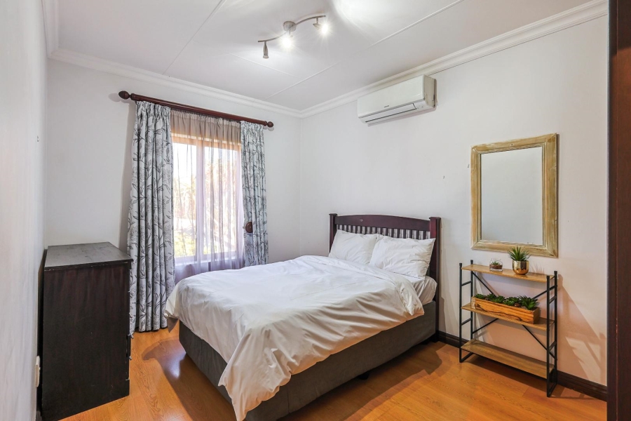To Let 4 Bedroom Property for Rent in Olympus AH Gauteng