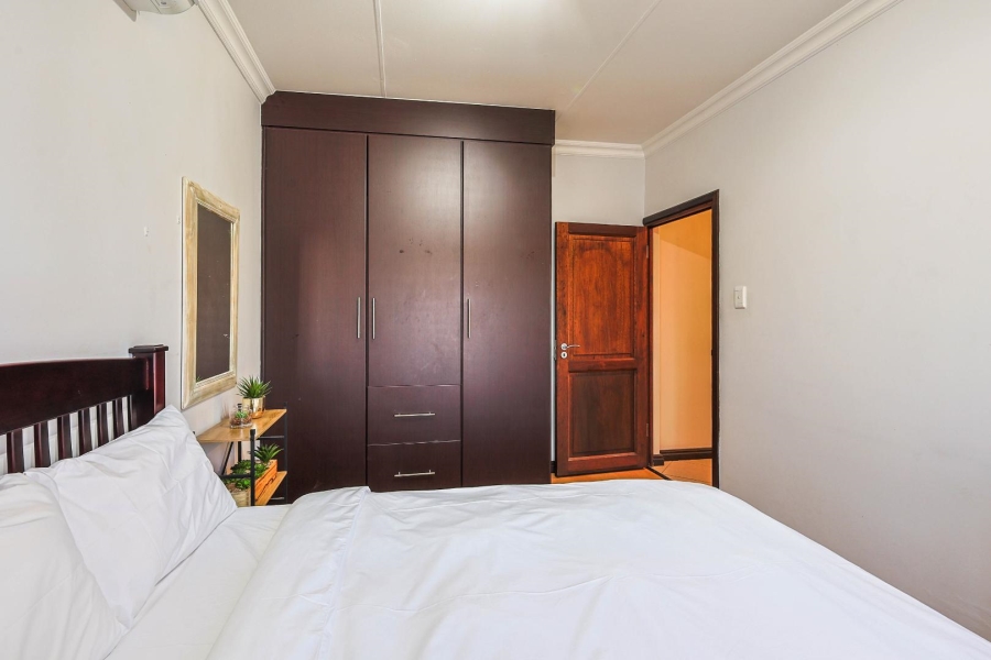 To Let 4 Bedroom Property for Rent in Olympus AH Gauteng