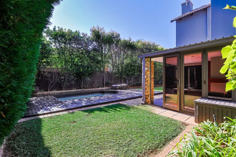 To Let 4 Bedroom Property for Rent in Olympus AH Gauteng
