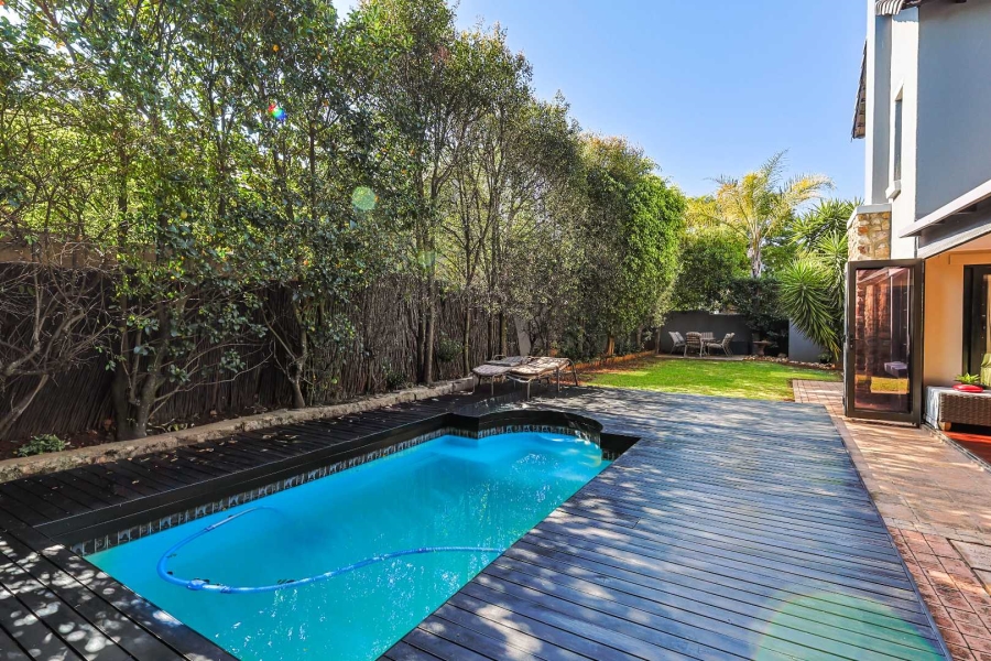 To Let 4 Bedroom Property for Rent in Olympus AH Gauteng