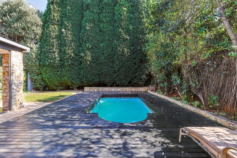 To Let 4 Bedroom Property for Rent in Olympus AH Gauteng