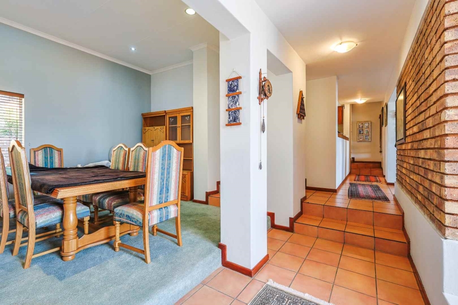 4 Bedroom Property for Sale in Moreleta Park Ext 5 Gauteng