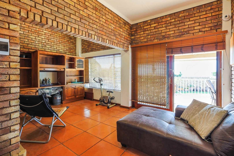 4 Bedroom Property for Sale in Moreleta Park Ext 5 Gauteng