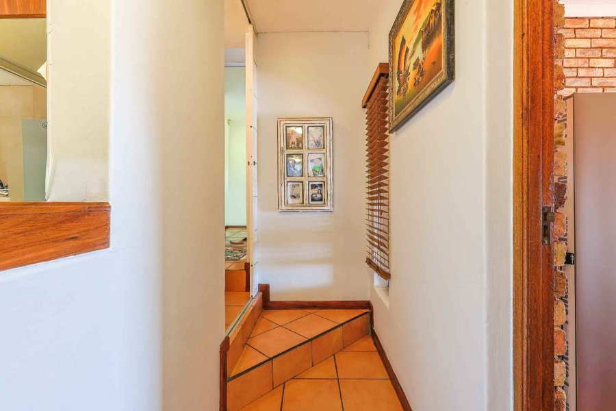4 Bedroom Property for Sale in Moreleta Park Ext 5 Gauteng