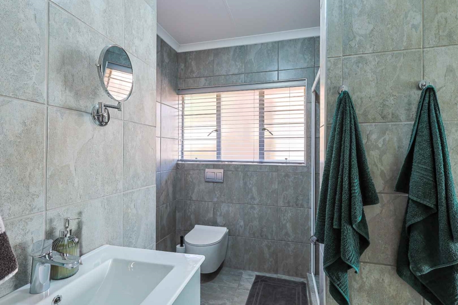 4 Bedroom Property for Sale in Moreleta Park Ext 5 Gauteng