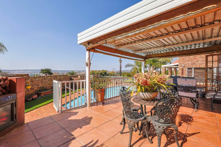 4 Bedroom Property for Sale in Moreleta Park Ext 5 Gauteng