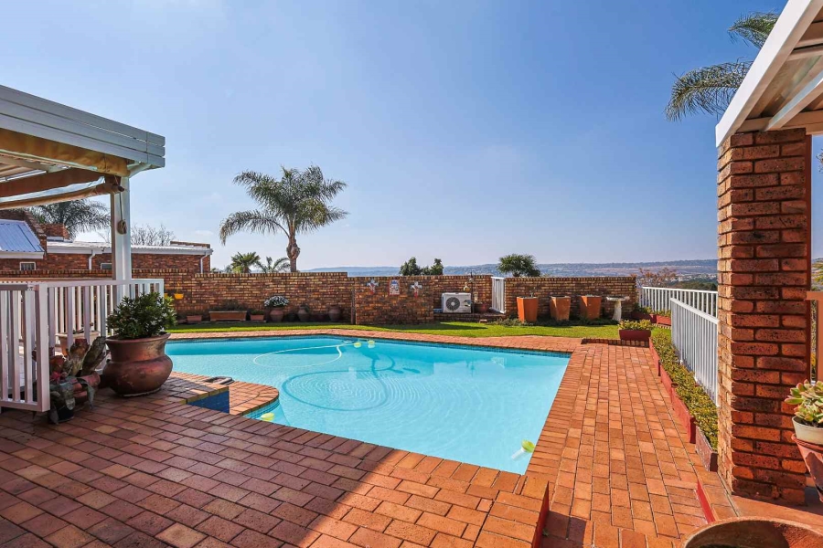 4 Bedroom Property for Sale in Moreleta Park Ext 5 Gauteng