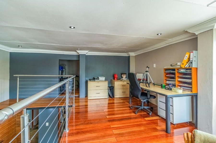 4 Bedroom Property for Sale in Rangeview Gauteng