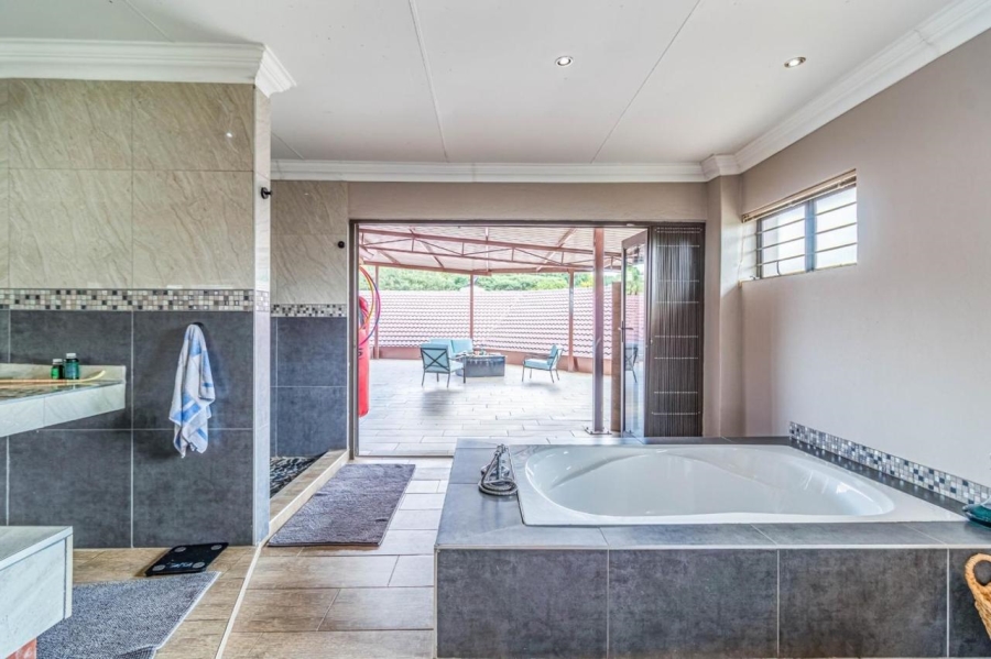 4 Bedroom Property for Sale in Rangeview Gauteng