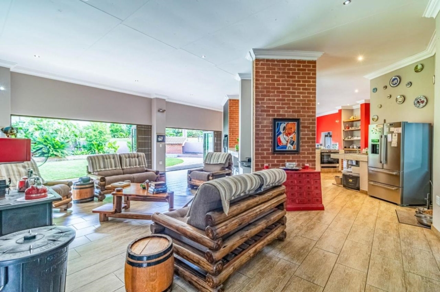 4 Bedroom Property for Sale in Rangeview Gauteng