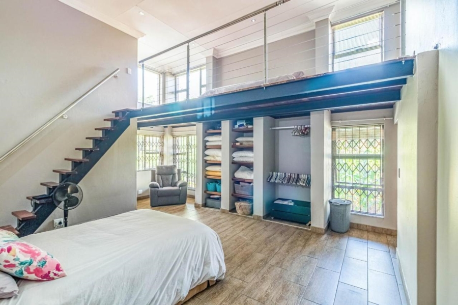 4 Bedroom Property for Sale in Rangeview Gauteng