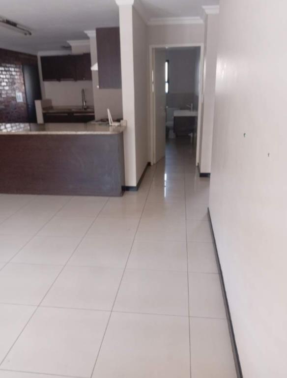 To Let 2 Bedroom Property for Rent in Bedfordview Gauteng