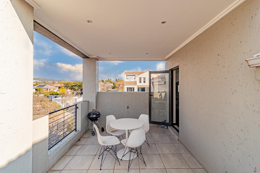 2 Bedroom Property for Sale in Lonehill Gauteng