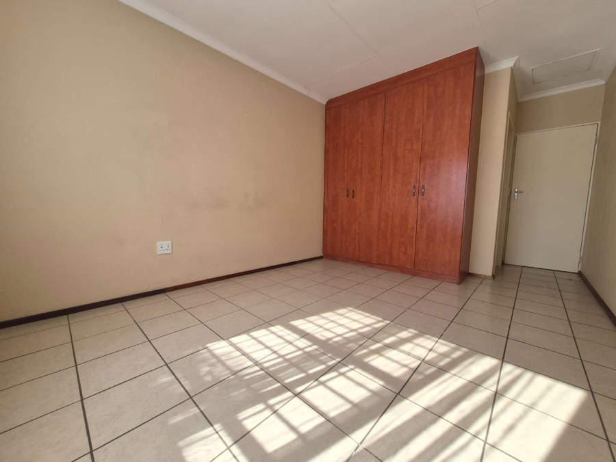 To Let 2 Bedroom Property for Rent in Terenure Gauteng