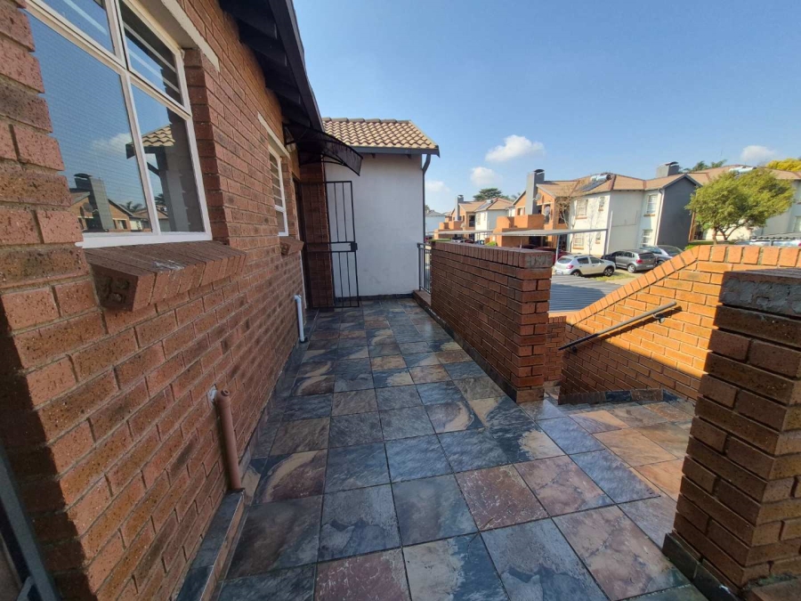 To Let 2 Bedroom Property for Rent in Terenure Gauteng