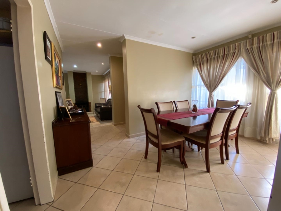 3 Bedroom Property for Sale in Witpoortjie Gauteng