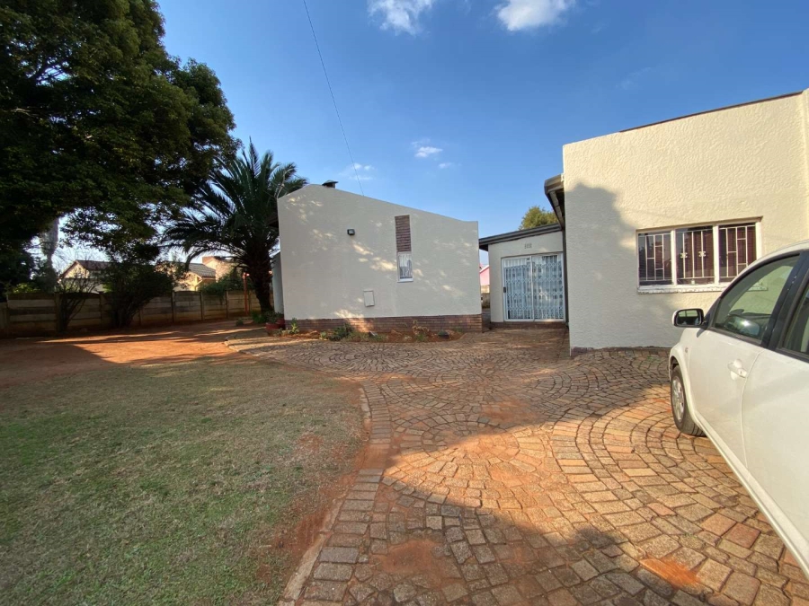 3 Bedroom Property for Sale in Witpoortjie Gauteng