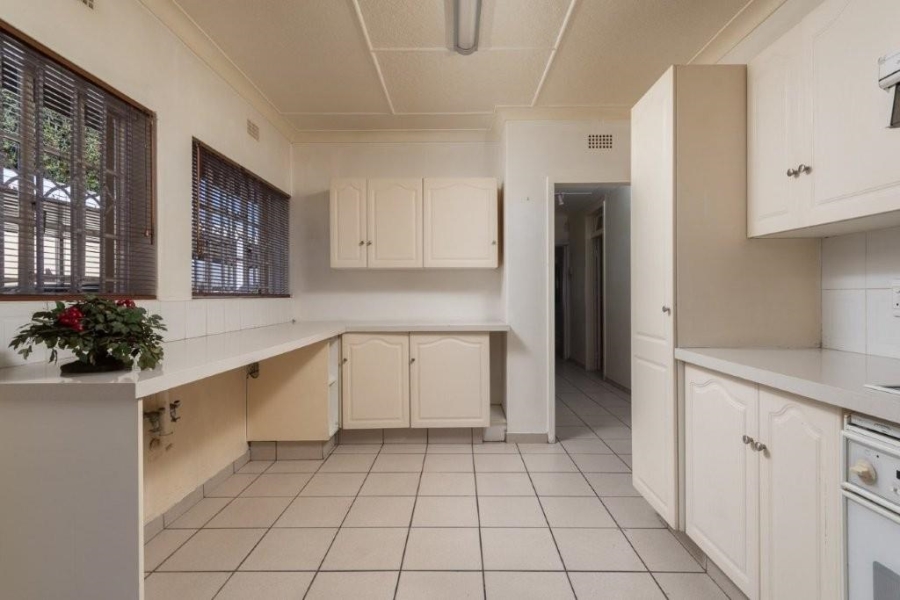 2 Bedroom Property for Sale in Linmeyer Gauteng