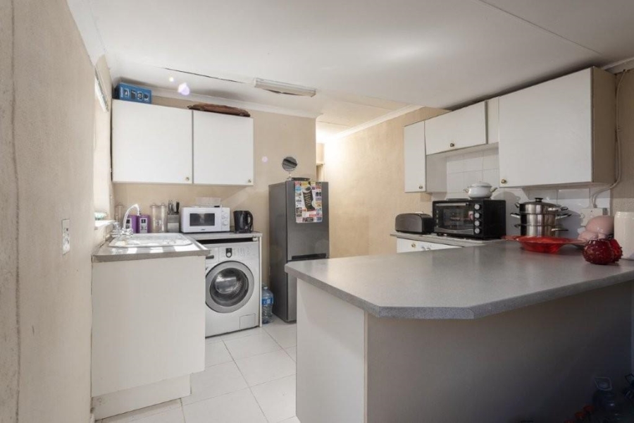 2 Bedroom Property for Sale in Linmeyer Gauteng