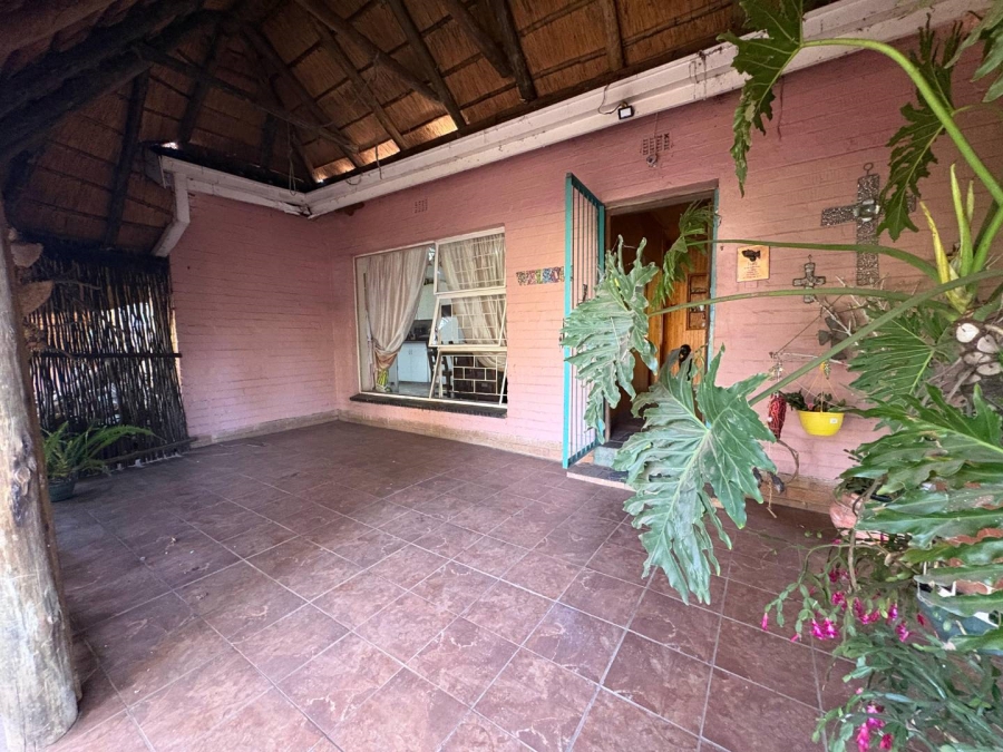 4 Bedroom Property for Sale in Kookrus Gauteng