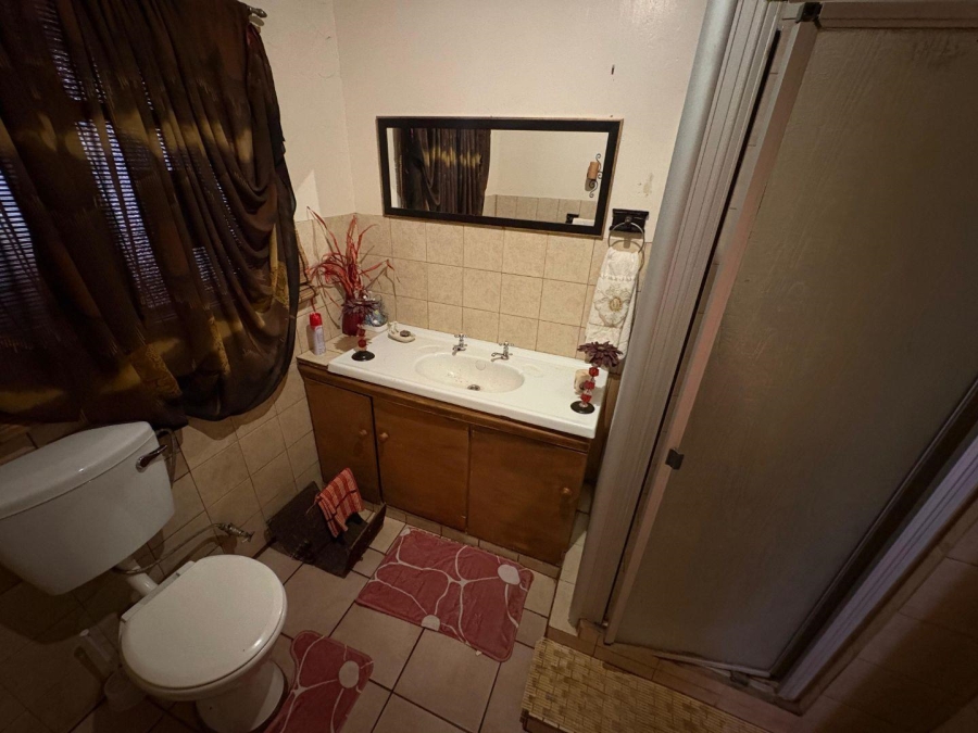 4 Bedroom Property for Sale in Kookrus Gauteng
