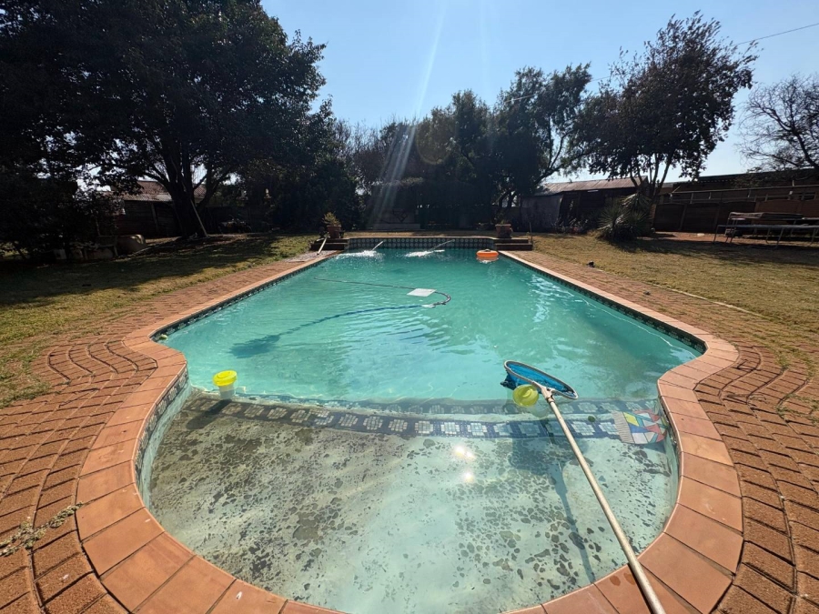 4 Bedroom Property for Sale in Kookrus Gauteng