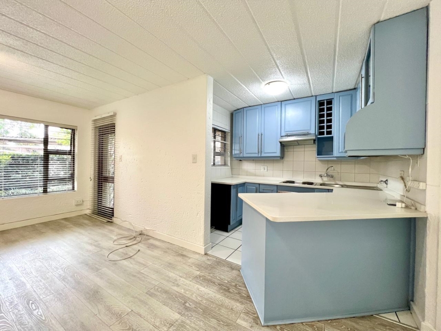 1 Bedroom Property for Sale in Parktown North Gauteng